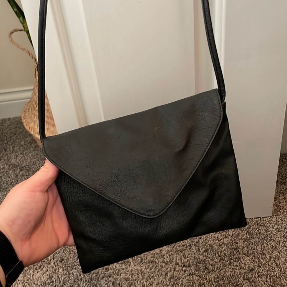 Black crossbody